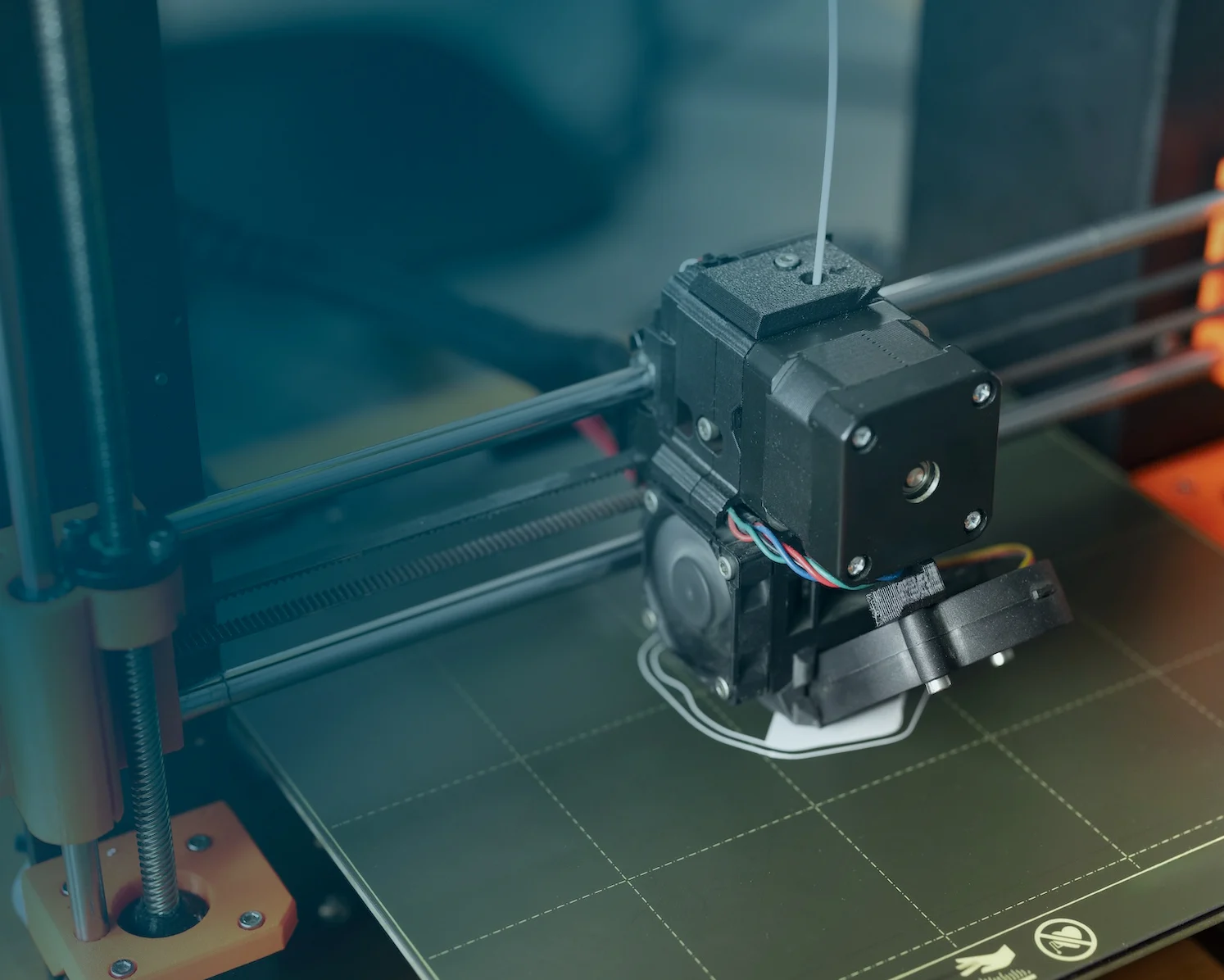 3d-printing 3D printer producing a component